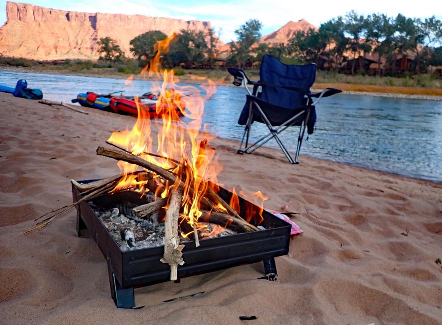 CampFire Portable Fire Pit